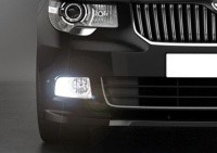 LED ��rovky denn�ho sv�cen� �koda Superb II