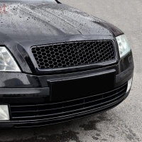 Maska s �ernou plastovou m��kou �koda Octavia II sedan/Combi v�etn� RS -- rok v�roby 2004-08